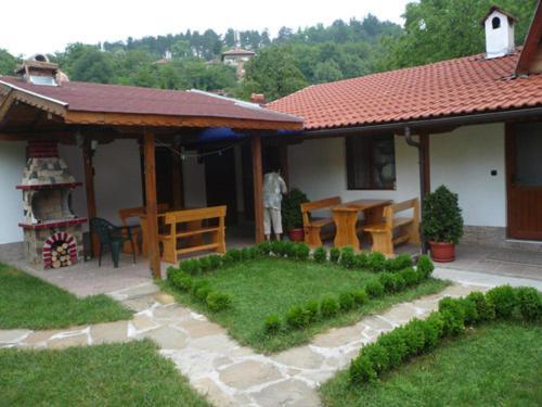 Къща За Гости Боляри Trjawna Exterior foto